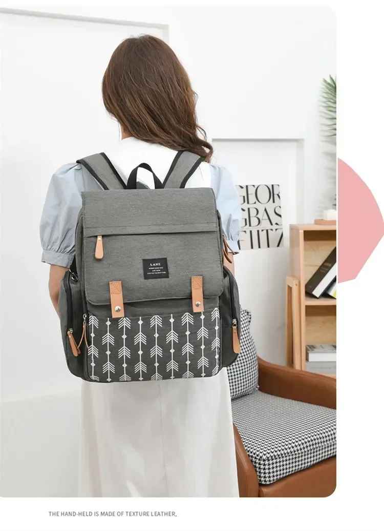 sac à dos à langer motif flèche