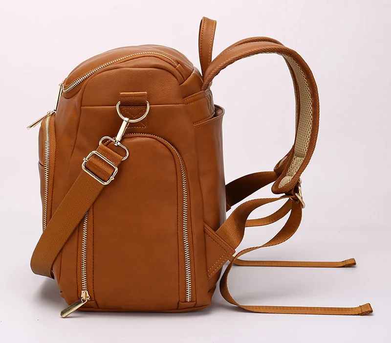 sac à langer marron avec poches isotherme pour biberon