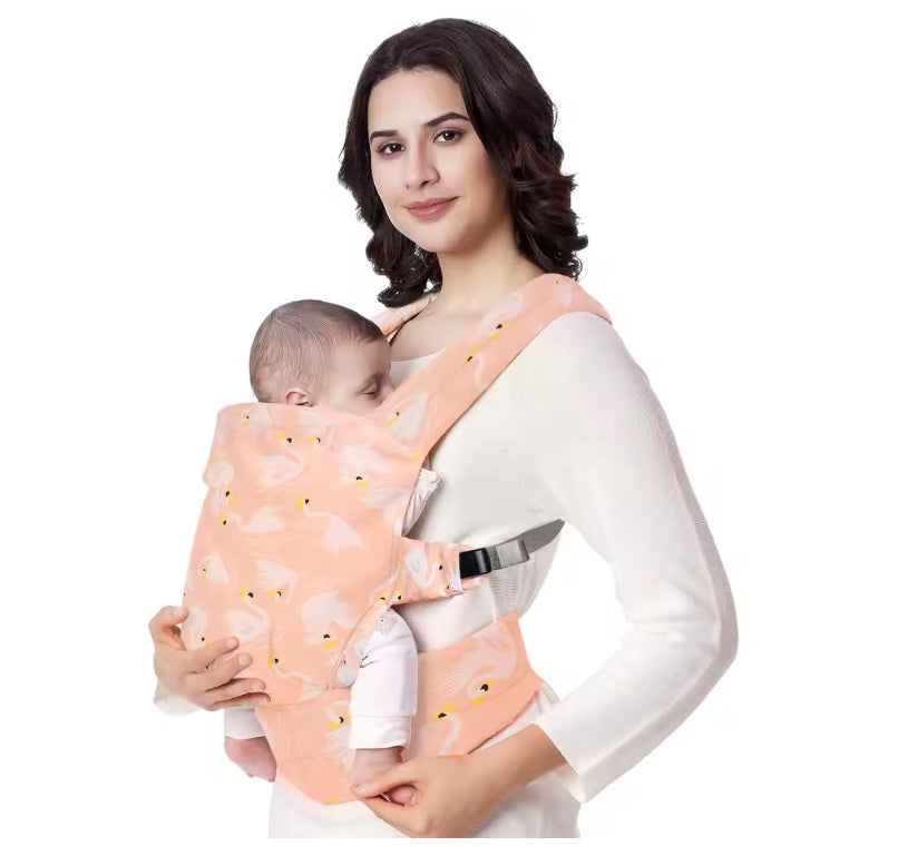 porte bébé de couleur rose physiologique