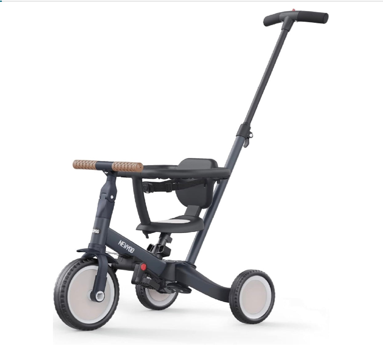 poussette bébé de couleur gris