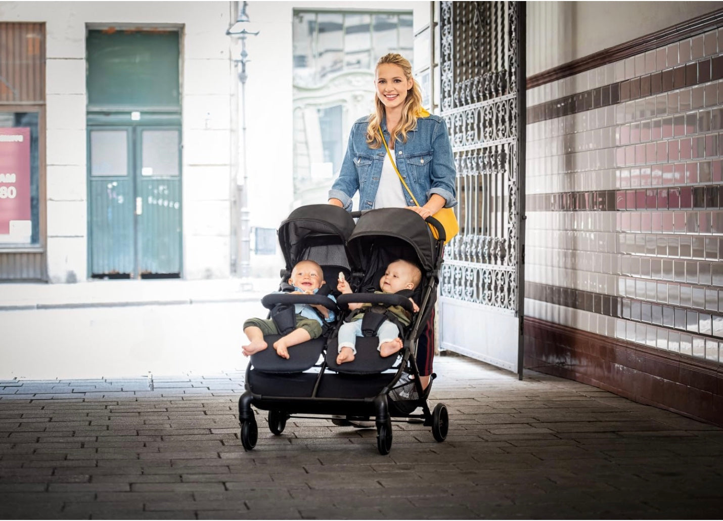 poussette double pour une balade réussie 