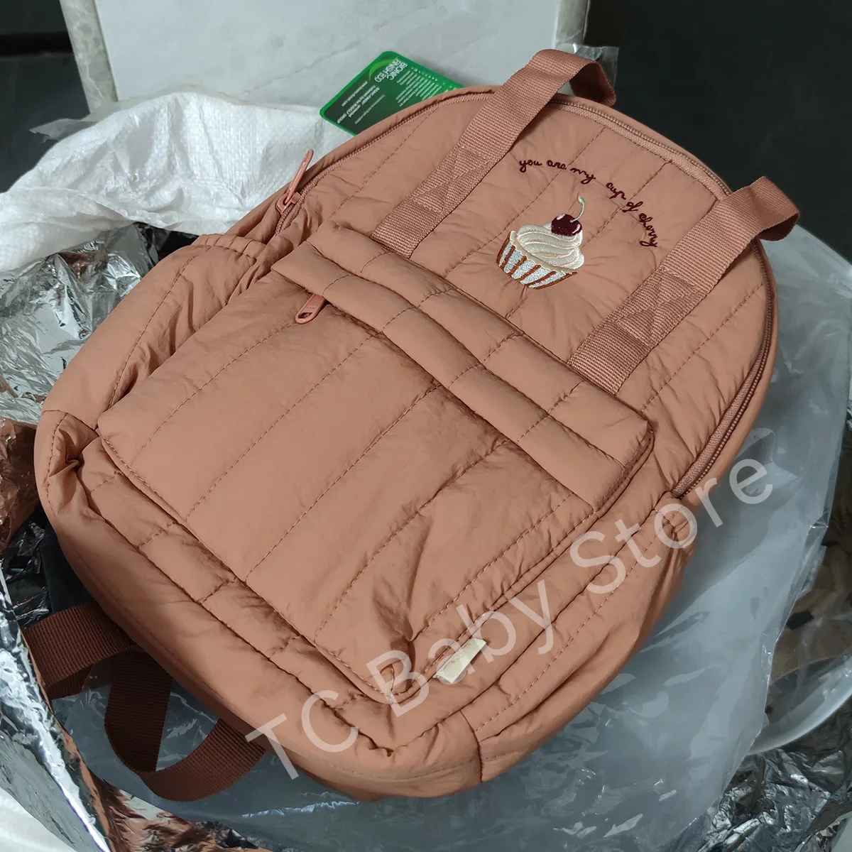 sac à dos à langer rose présentation