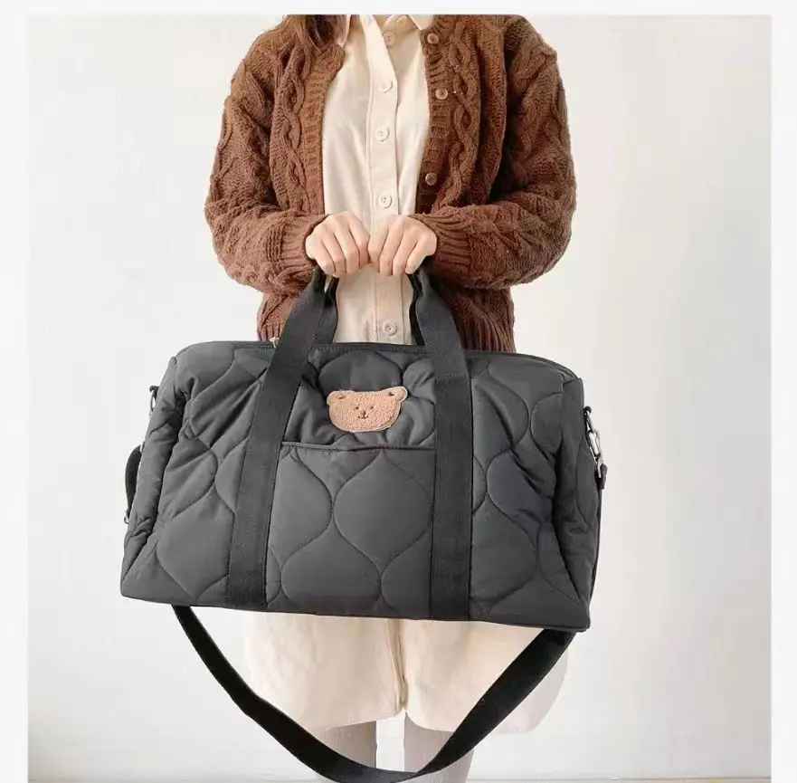 sac à langer maman prete pour promenade bébé